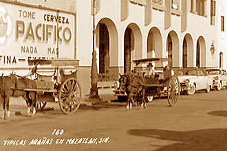 Aranas in Mazatlan 1940s