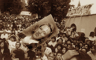 Mexican crowds mourning the death of Pedro Infante
