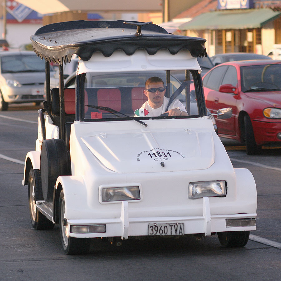 Pulmonia taxi in Mazatlan Mexico